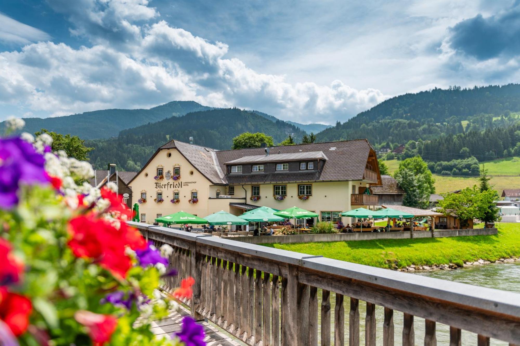 普鲁格恩 Landgasthof Bierfriedl酒店 外观 照片